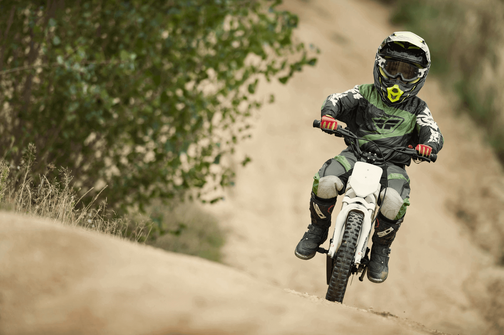 15 Best Electric Dirt Bikes for Kids to Buy in 2019 - Mini Bikes Guide
